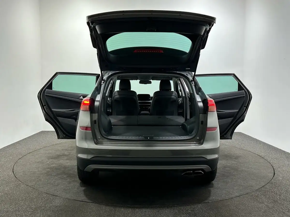 2019-hyundai-tucson-16crdi-premium-136ps-dct-big-43