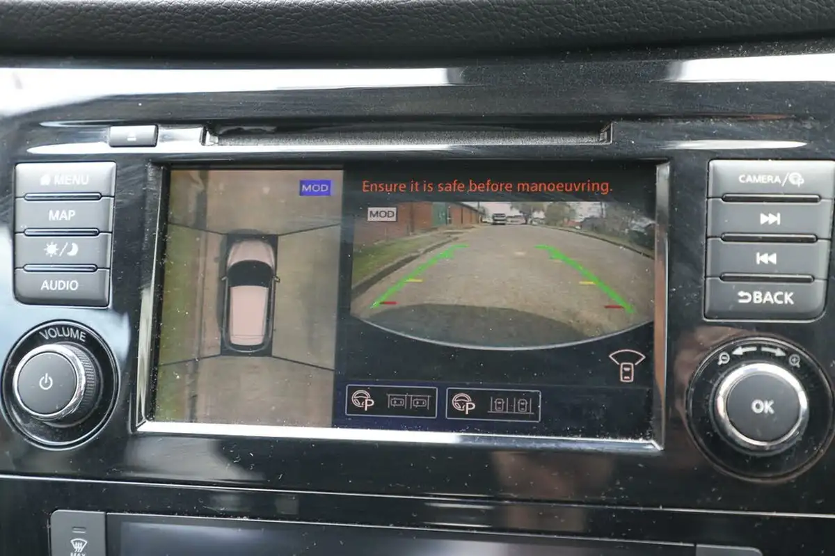 2019-nissan-qashqai-13-dig-t-tekna-140ps-big-18