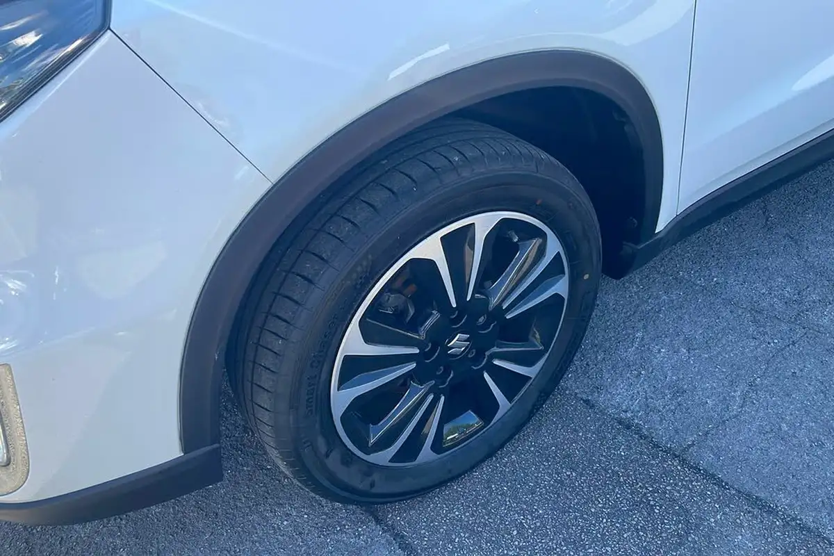 2018-suzuki-vitara-14-boosterjet-sz5-allgrip-big-24