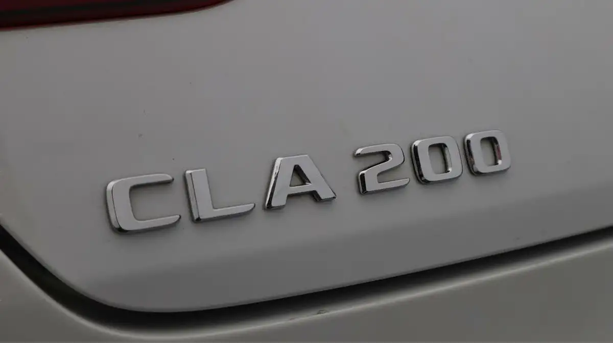 2020-mercedes-benz-cla-13-cla-200-amg-line-coupe-4d-7g-dct-big-20