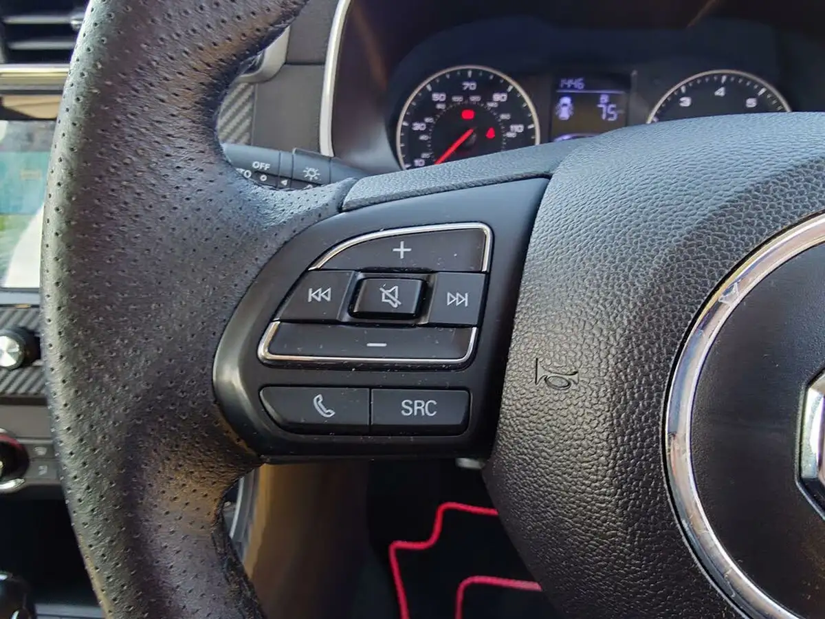 2020-mg-zs-suv-10t-gdi-exclusive-111ps-big-37