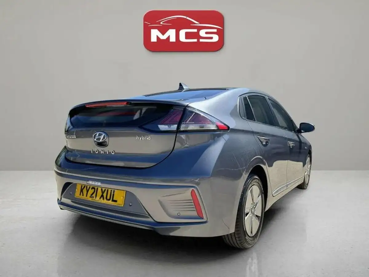 2021-hyundai-ioniq-16-gdi-premium-hybrid-big-6