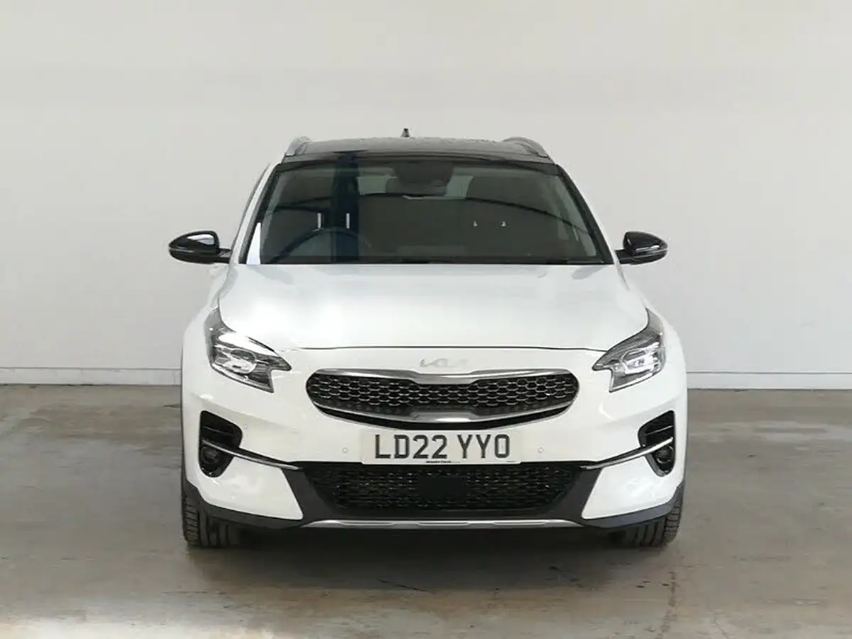 2022-kia-xceed-15-t-gdi-4-big-18