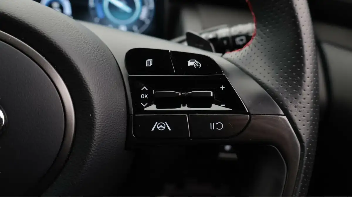 2023-hyundai-tucson-16-t-gdi-n-line-265ps-4wd-phev-auto-big-26