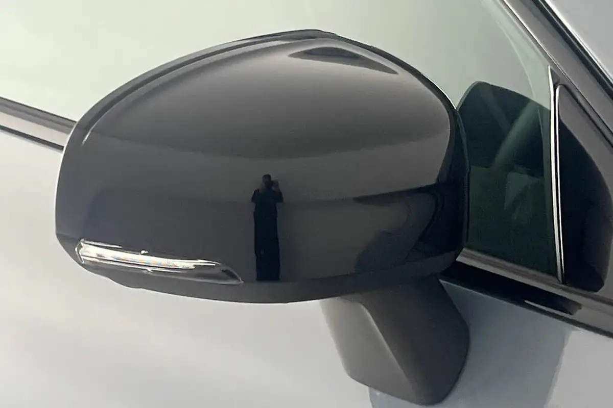 2024-volvo-xc60-20-b5-plus-big-18