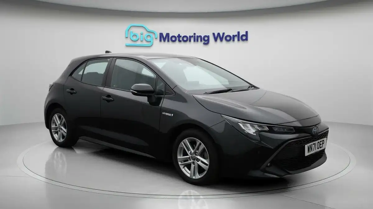 2021-toyota-corolla-18-vvt-i-icon-tech-trk-hatchback-5d-big-1