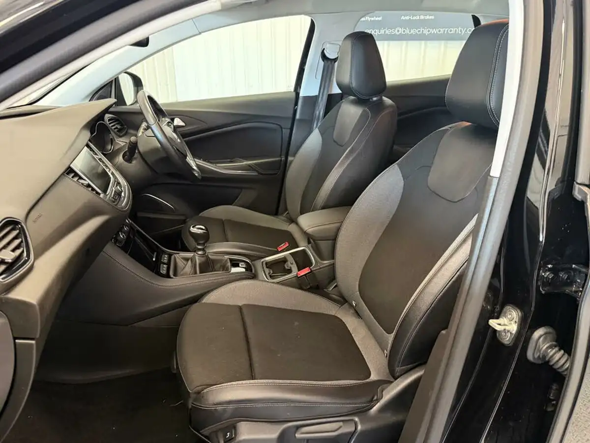 2019-vauxhall-grandland-x-12-sport-nav-big-10