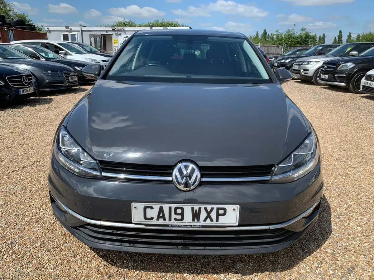 2019-volkswagen-golf-16tdi-match-hatchback-5d-dsg-big-1