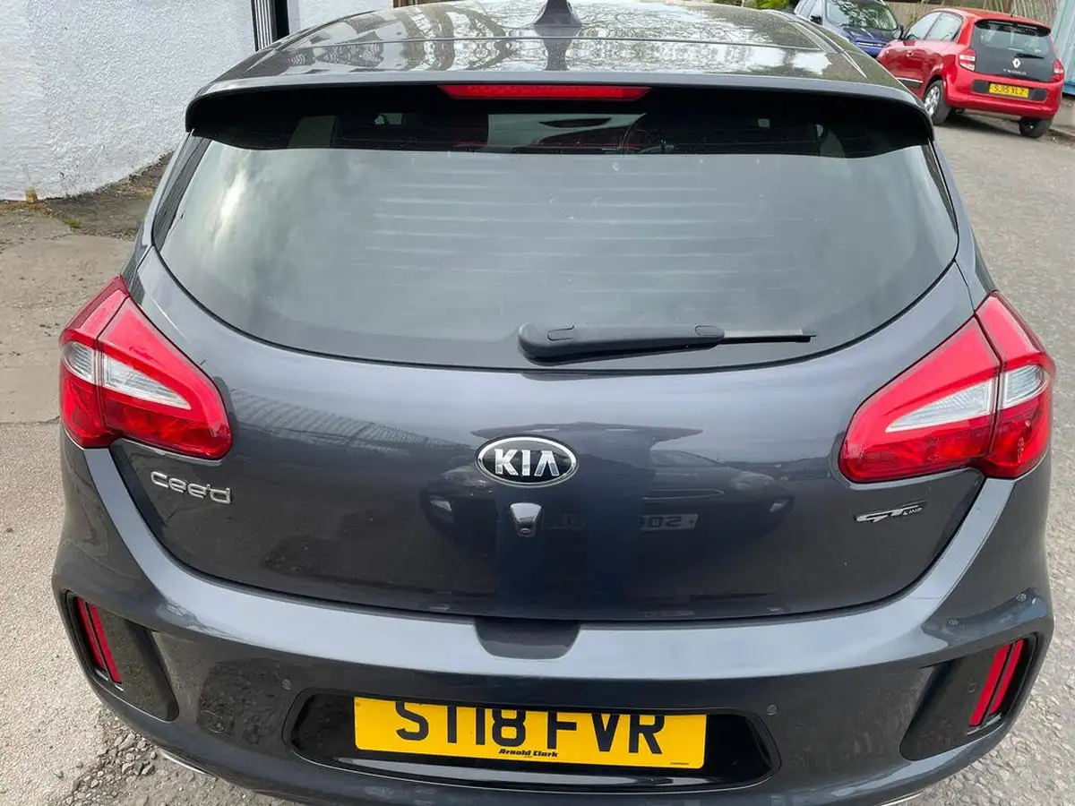 2018-kia-ceed-16crdi-gt-line-hatchback-1582cc-big-4