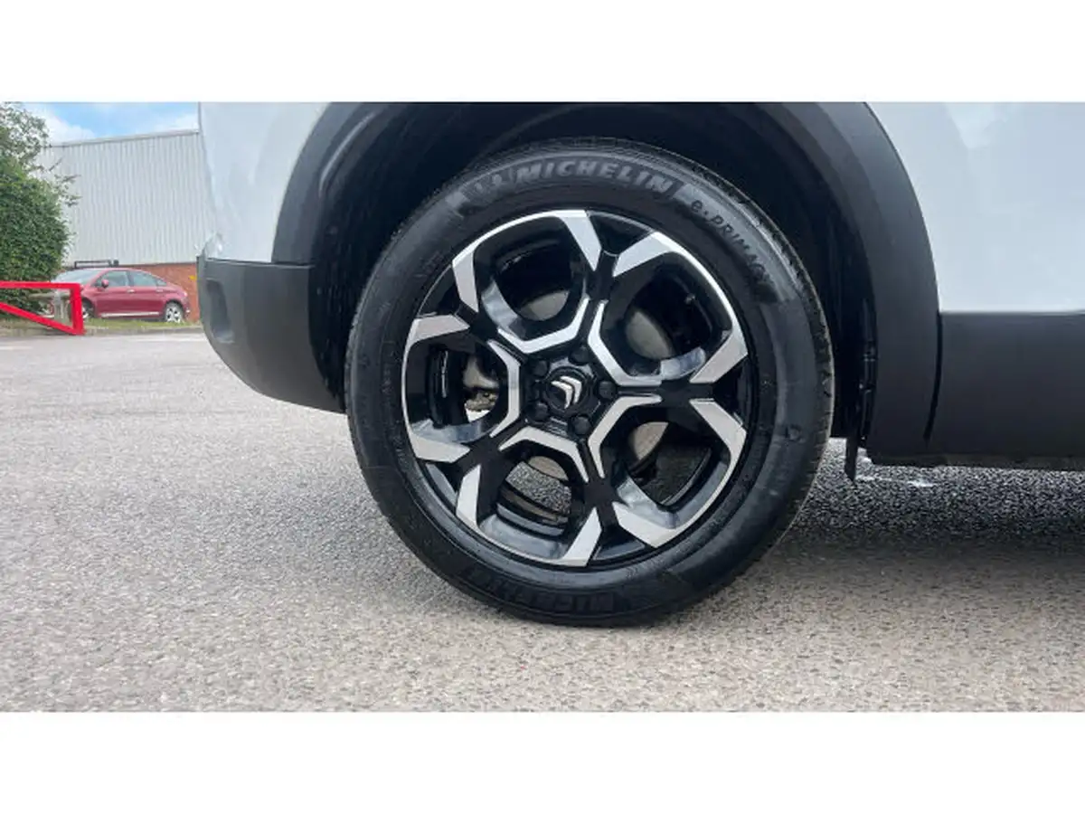 2024-citroen-c5-aircross-16-puretech-max-big-6