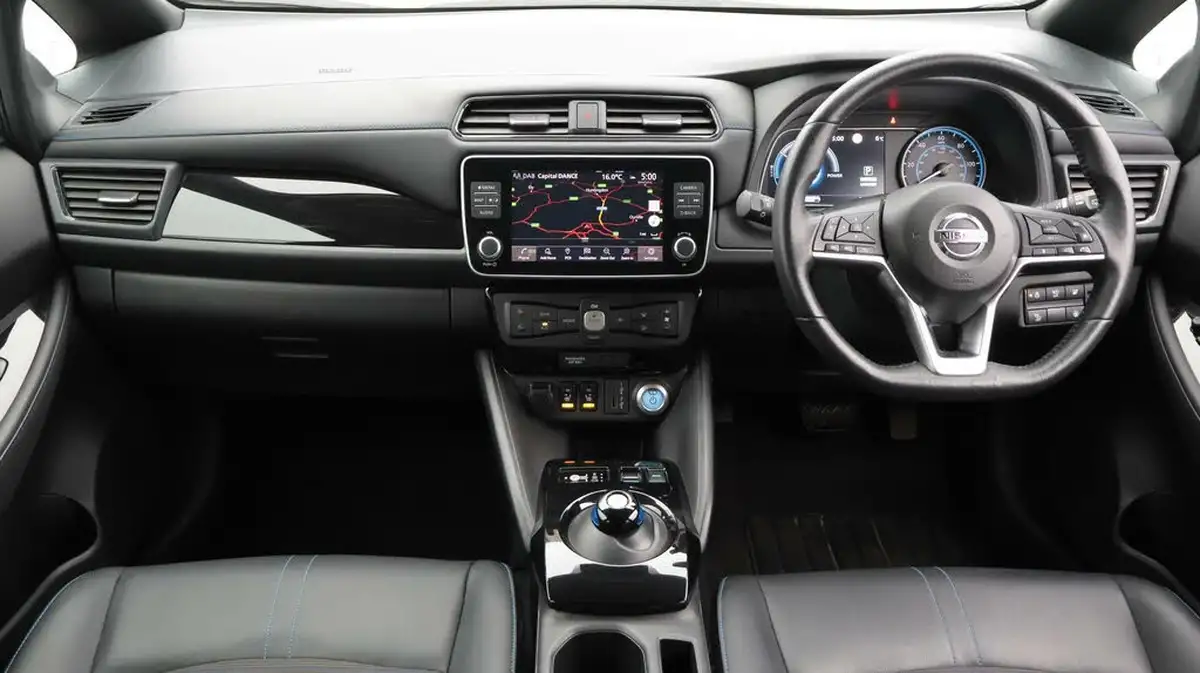 2021-nissan-leaf-e-n-connecta-big-13