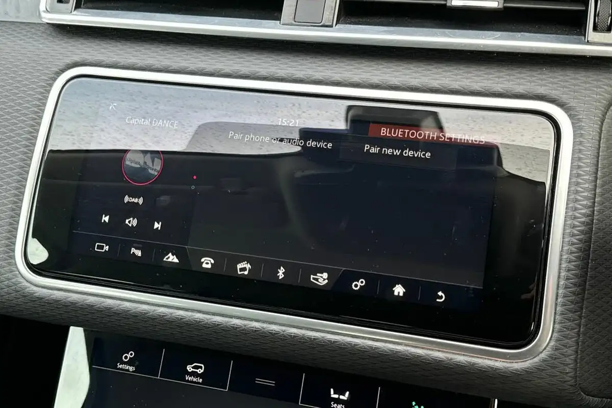 2020-land-rover-range-rover-velar-20-d180-no-trim-big-24
