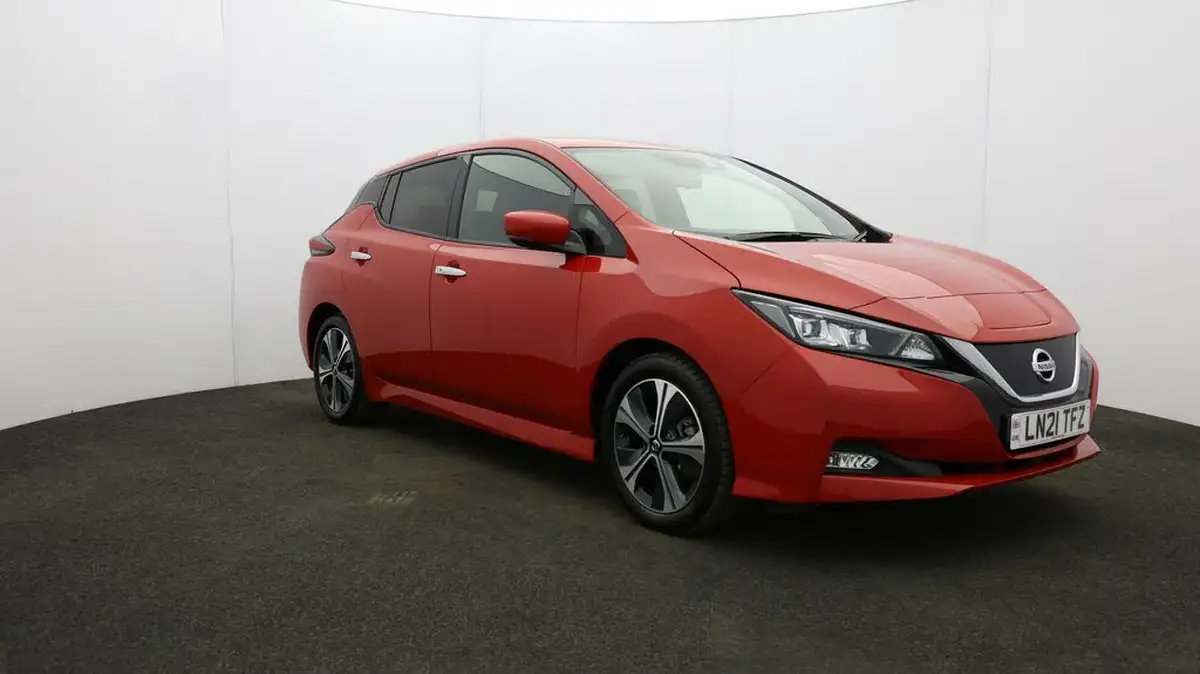 2021-nissan-leaf-e-tekna-big-40