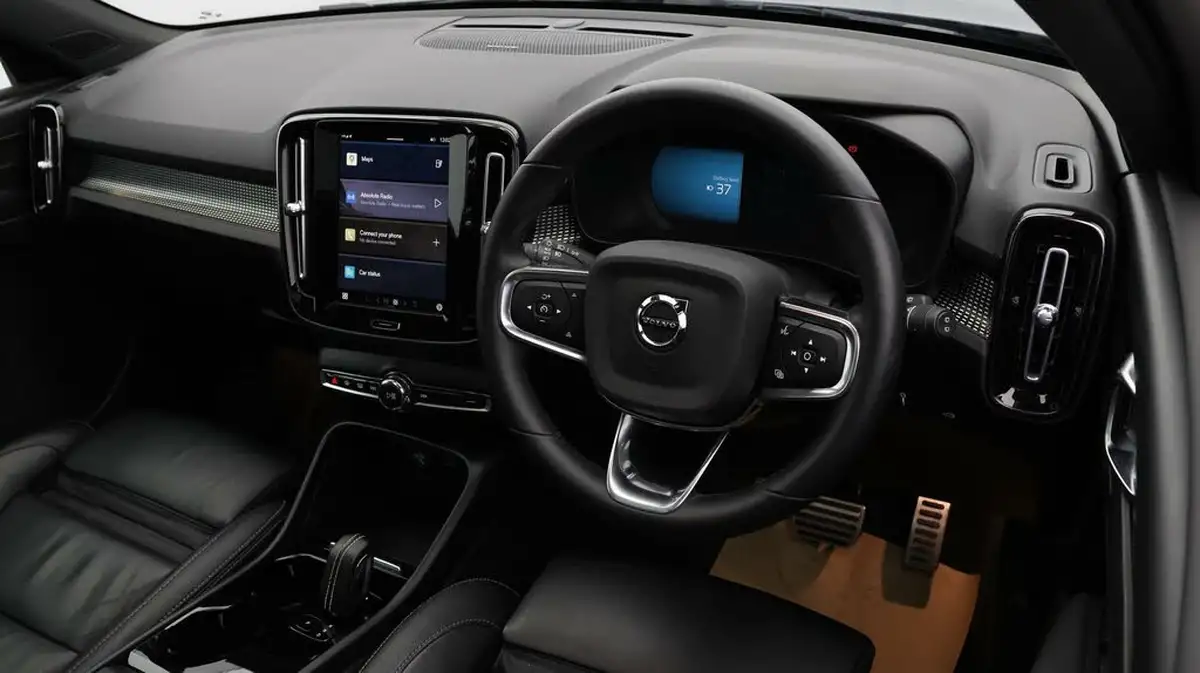 2021-volvo-c40-e-twin-recharge-pro-big-1