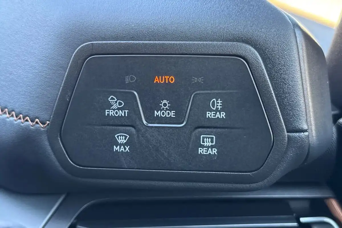 2024-cupra-born-e-vz-big-42