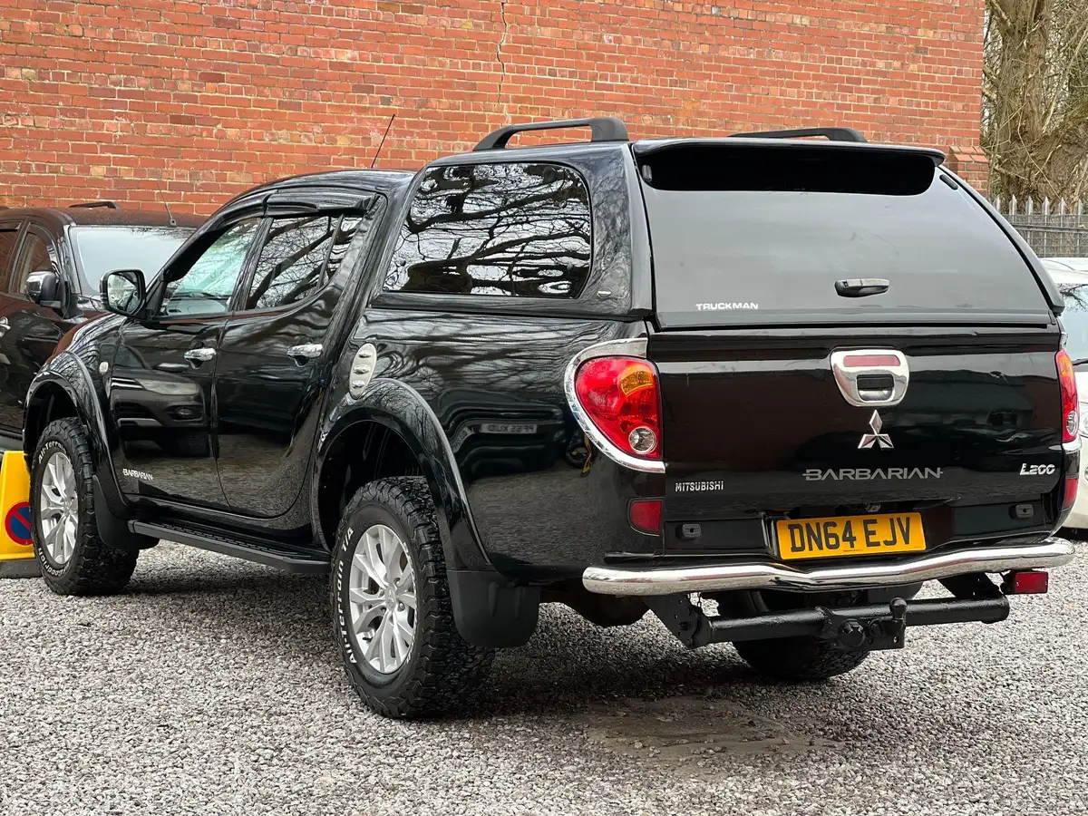 2014-mitsubishi-l200-25td-barbarian-auto-big-7