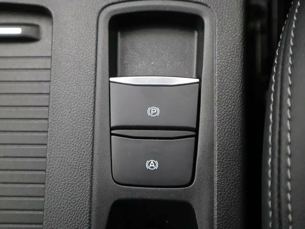 2023-ford-focus-10t-active-x-125ps-hybrid-mhev-hatchback-powershift-big-35