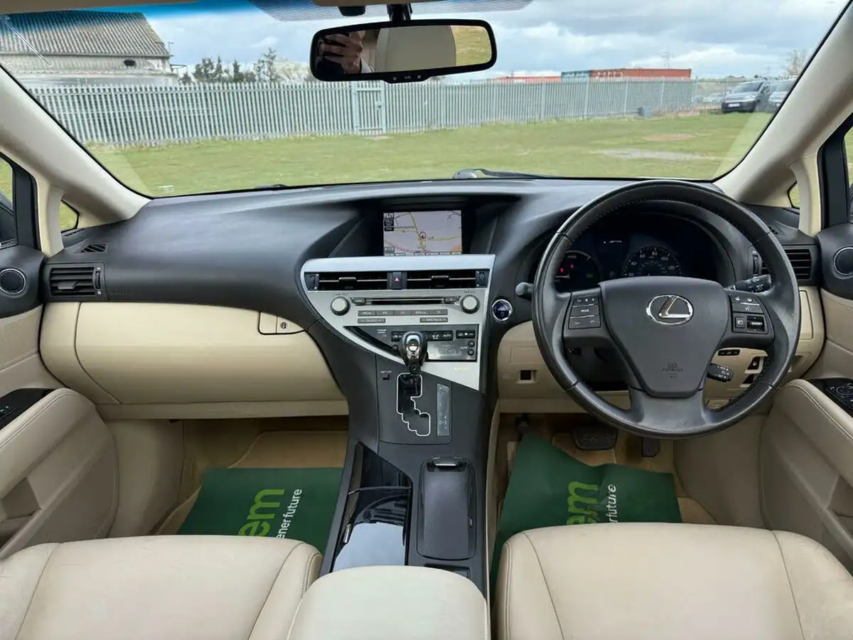 2012-lexus-rx-450h-35-advance-pan-big-13