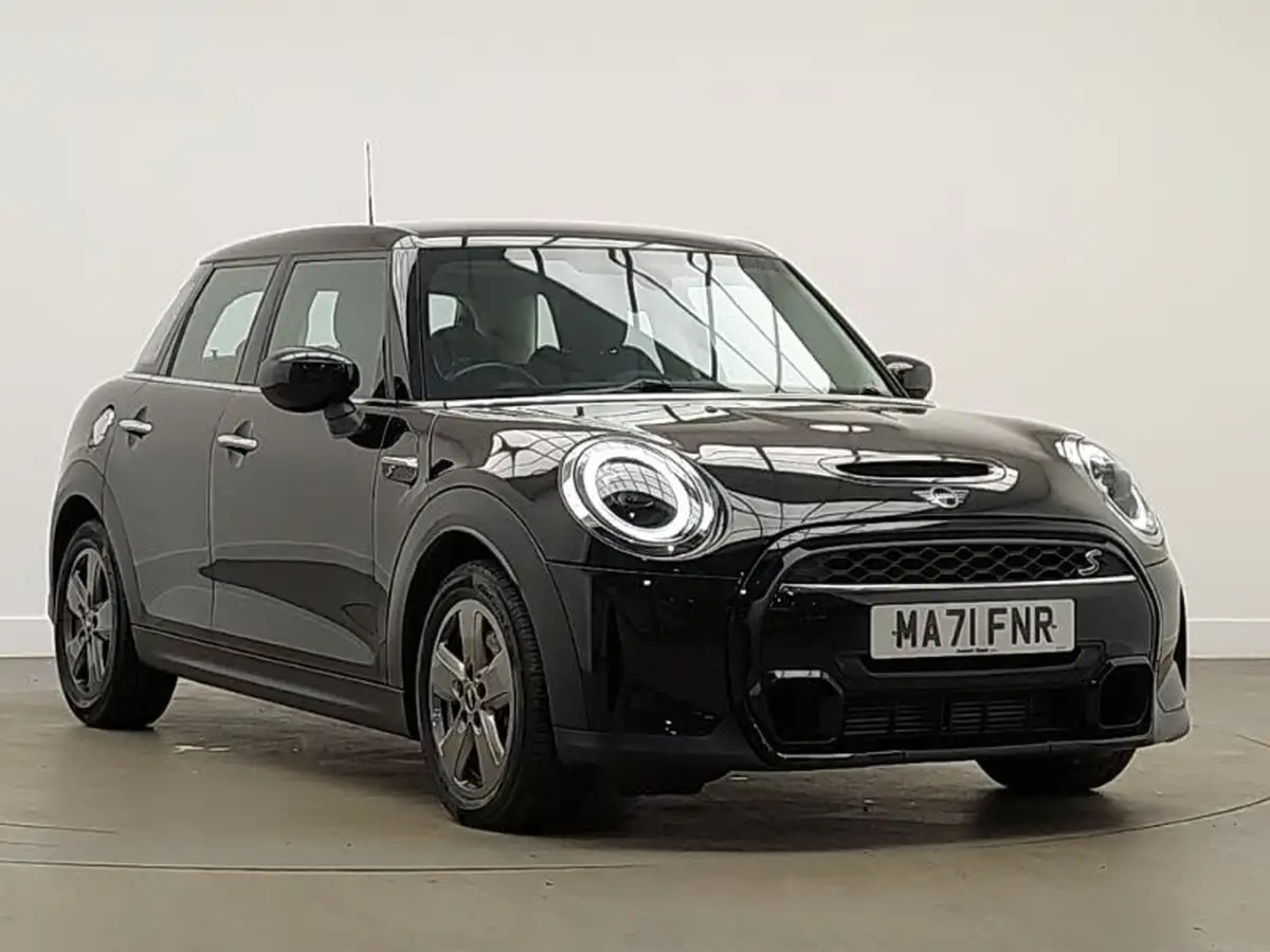 2021-mini-cooper-20-cooper-s-classic-hatchback-5d-auto-big-0