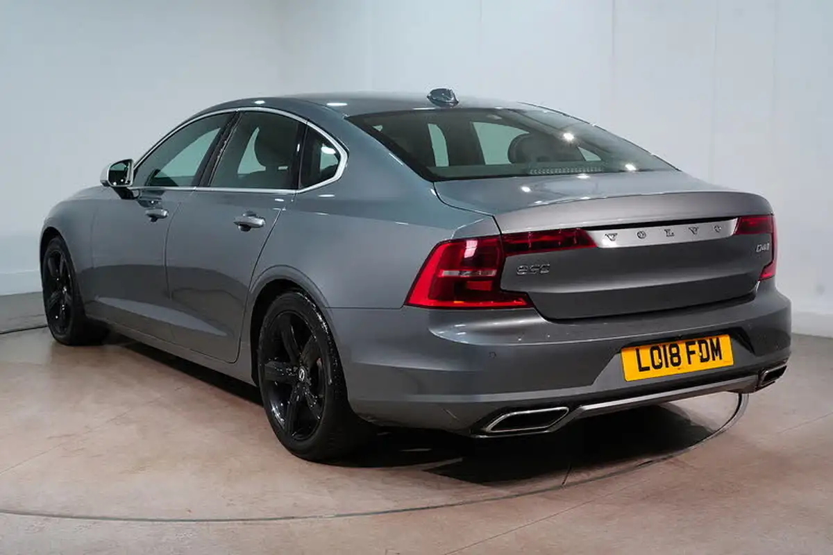 2018-volvo-s90-20td-d4-r-design-big-7