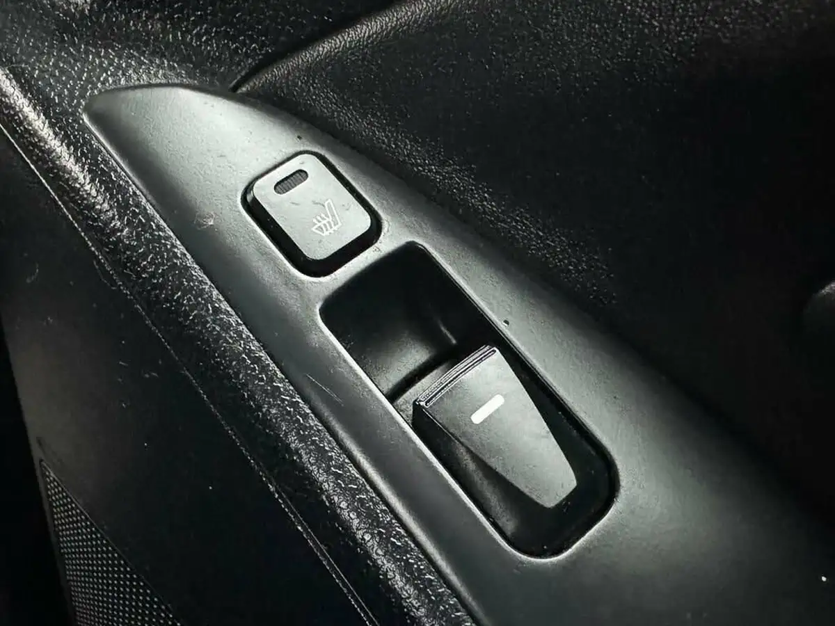 2011-hyundai-ix35-17td-style-big-16