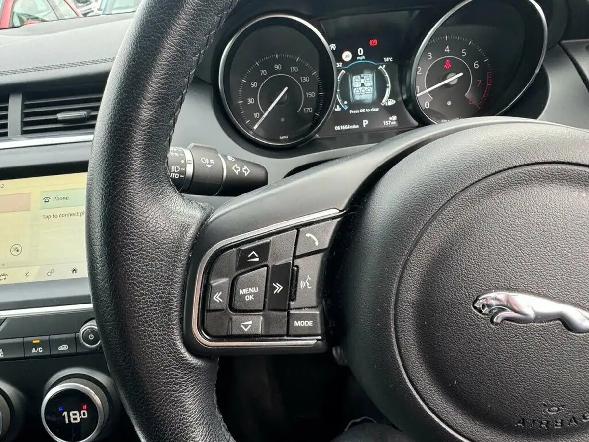 2018-jaguar-e-pace-20-i4-s-big-15
