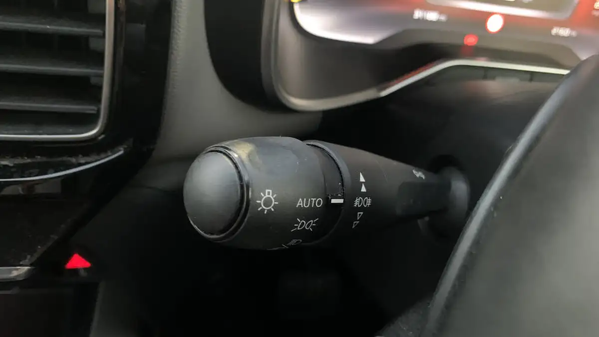 2019-citroen-c5-aircross-16-puretech-flair-big-26