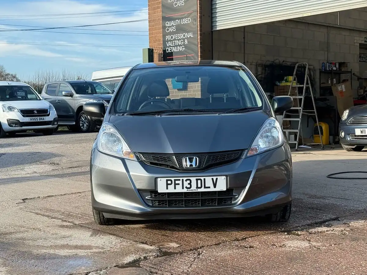 2013-honda-jazz-12-s-big-1
