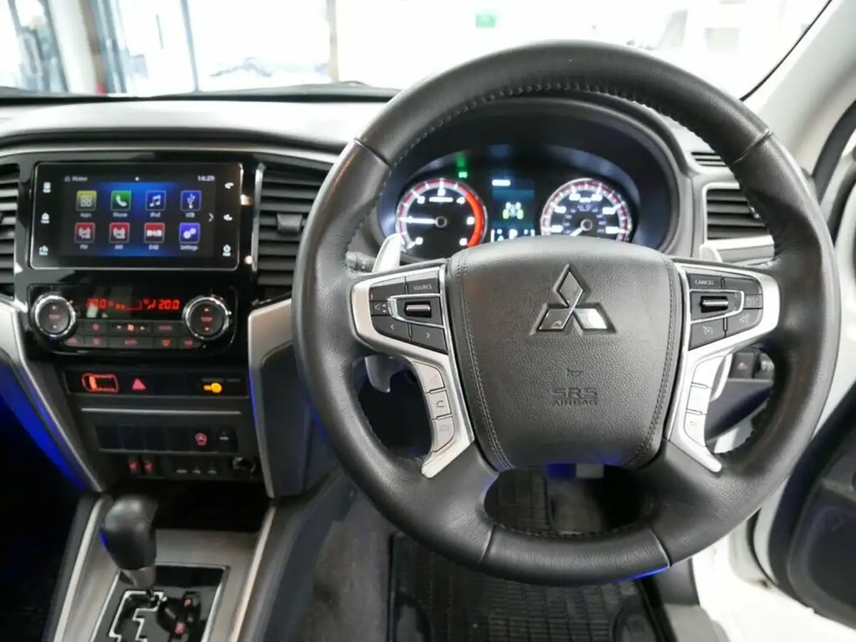 2021-mitsubishi-l200-22di-d-barbarian-auto-big-11