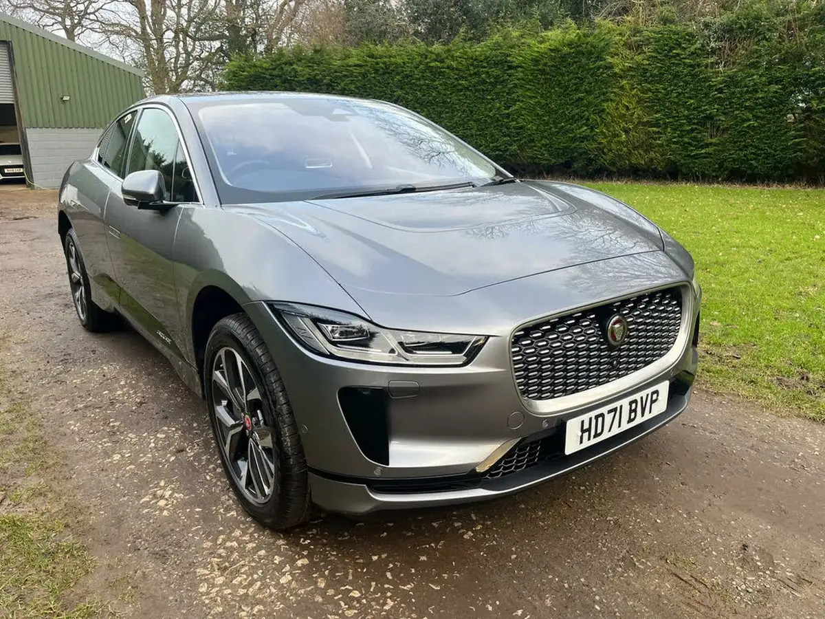 2022-jaguar-i-pace-ev400-hse-big-9