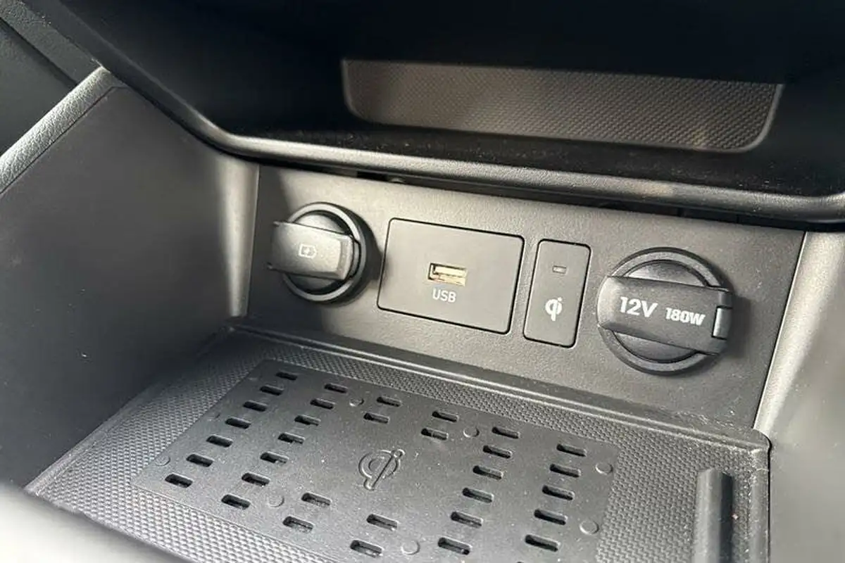 2022-hyundai-kona-16-gdi-premium-big-28
