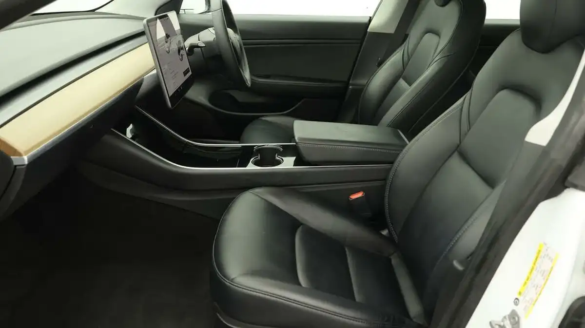 2020-tesla-model-3-e-standard-plus-big-13