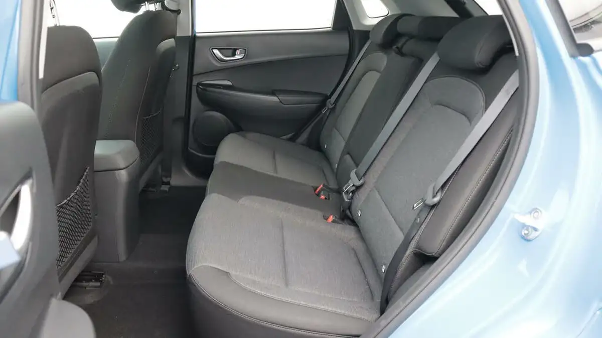 2022-hyundai-kona-e-premium-204ps-64kwh-7kw-obc-big-16