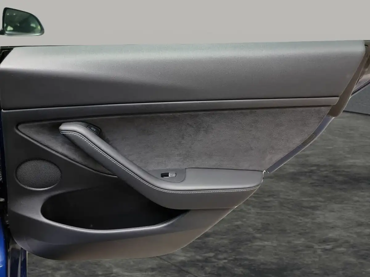 2021-tesla-model-3-e-long-range-awd-big-36