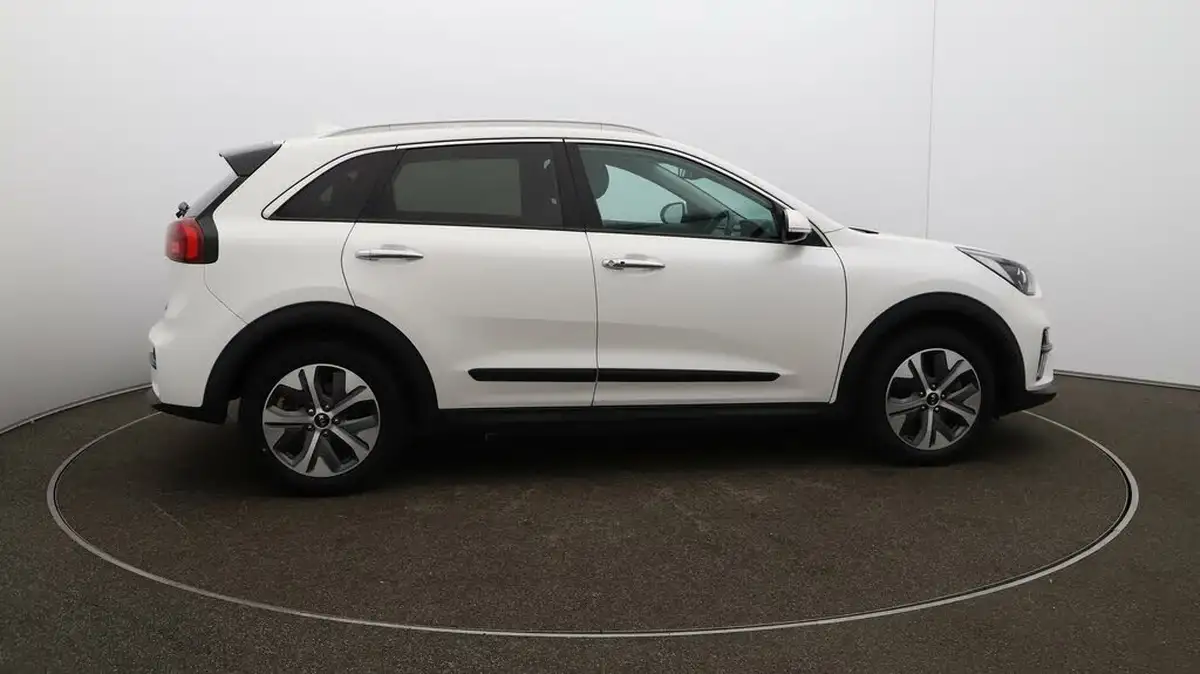 2021-kia-e-niro-ev-2-134bhp-39-big-42