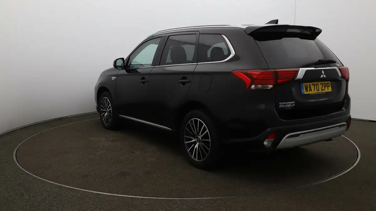 2020-mitsubishi-outlander-24-design-phev-big-59