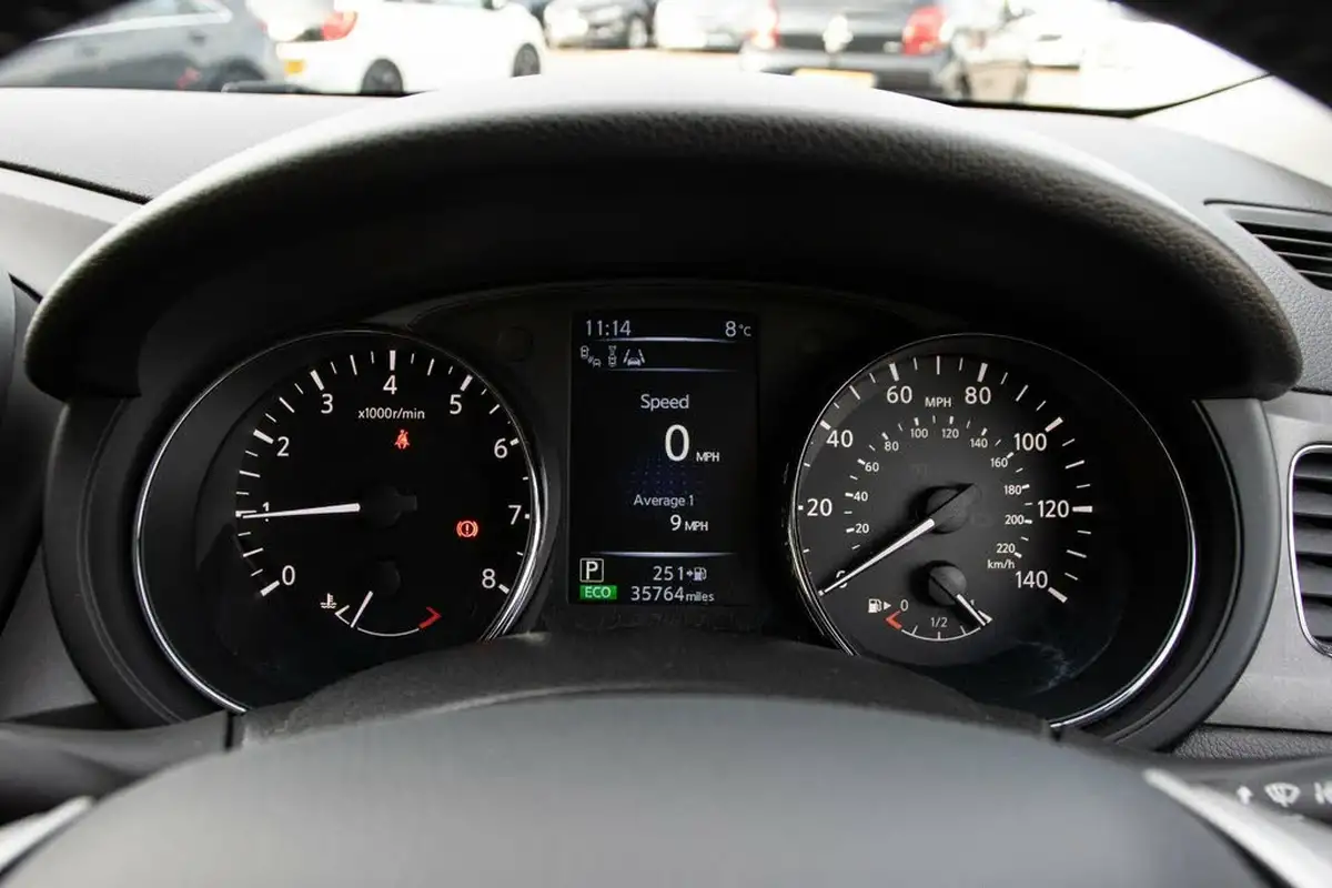 2017-nissan-pulsar-12-dig-t-tekna-xtronic-big-11