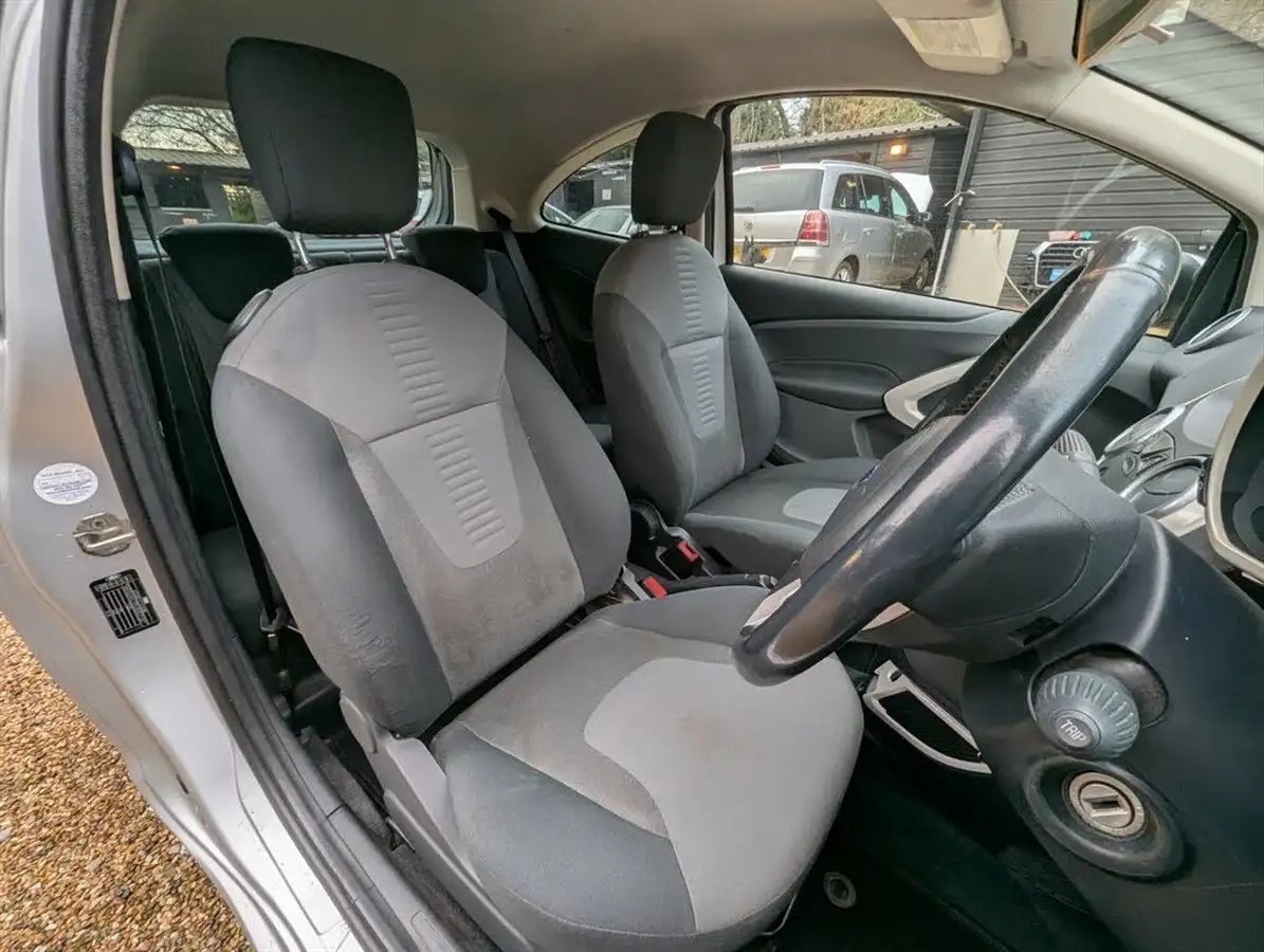 2012-ford-ka-12-zetec-69ps-ss-big-9