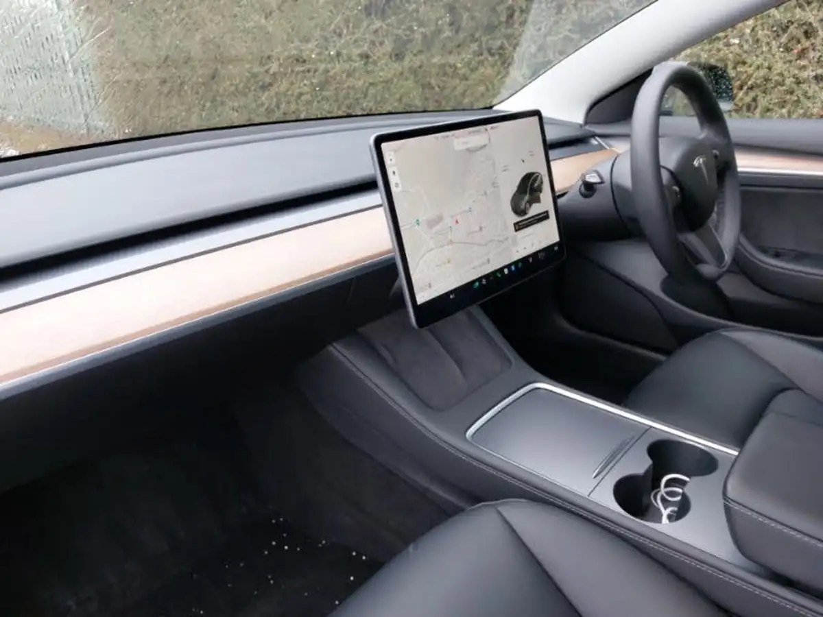 2021-tesla-model-3-e-long-range-awd-big-4