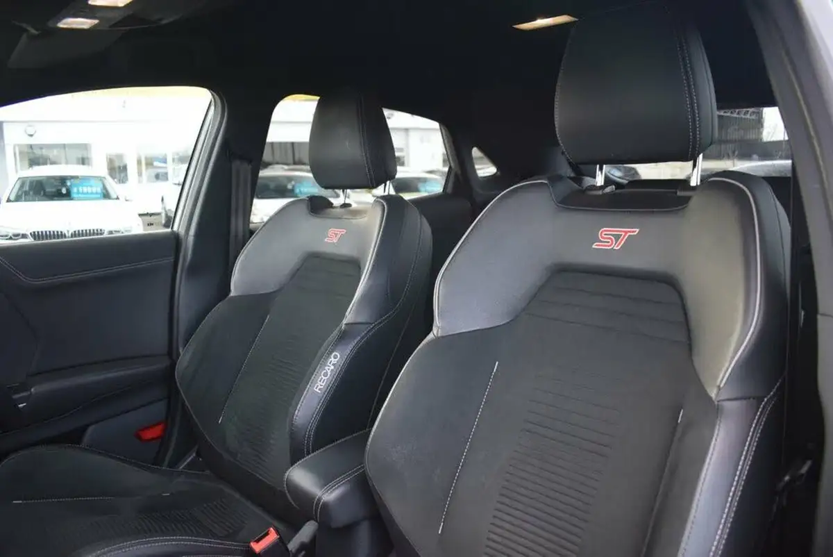 2021-ford-puma-suv-15-st-big-12