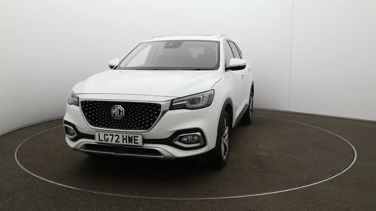 2022-mg-hs-15t-gdi-exclusive-162ps-big-36