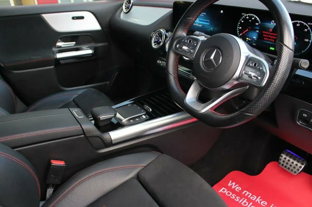 2021-mercedes-benz-eqa-e-eqa-250-amg-line-big-9