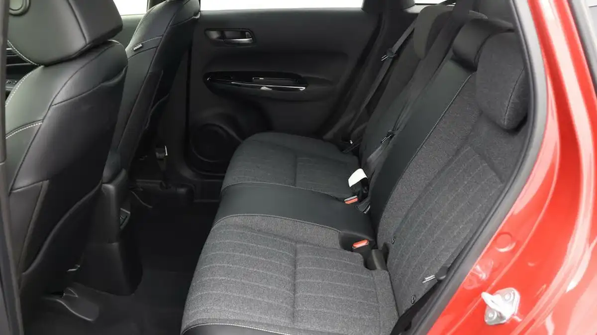 2023-honda-jazz-15-i-mmd-ex-107ps-big-15