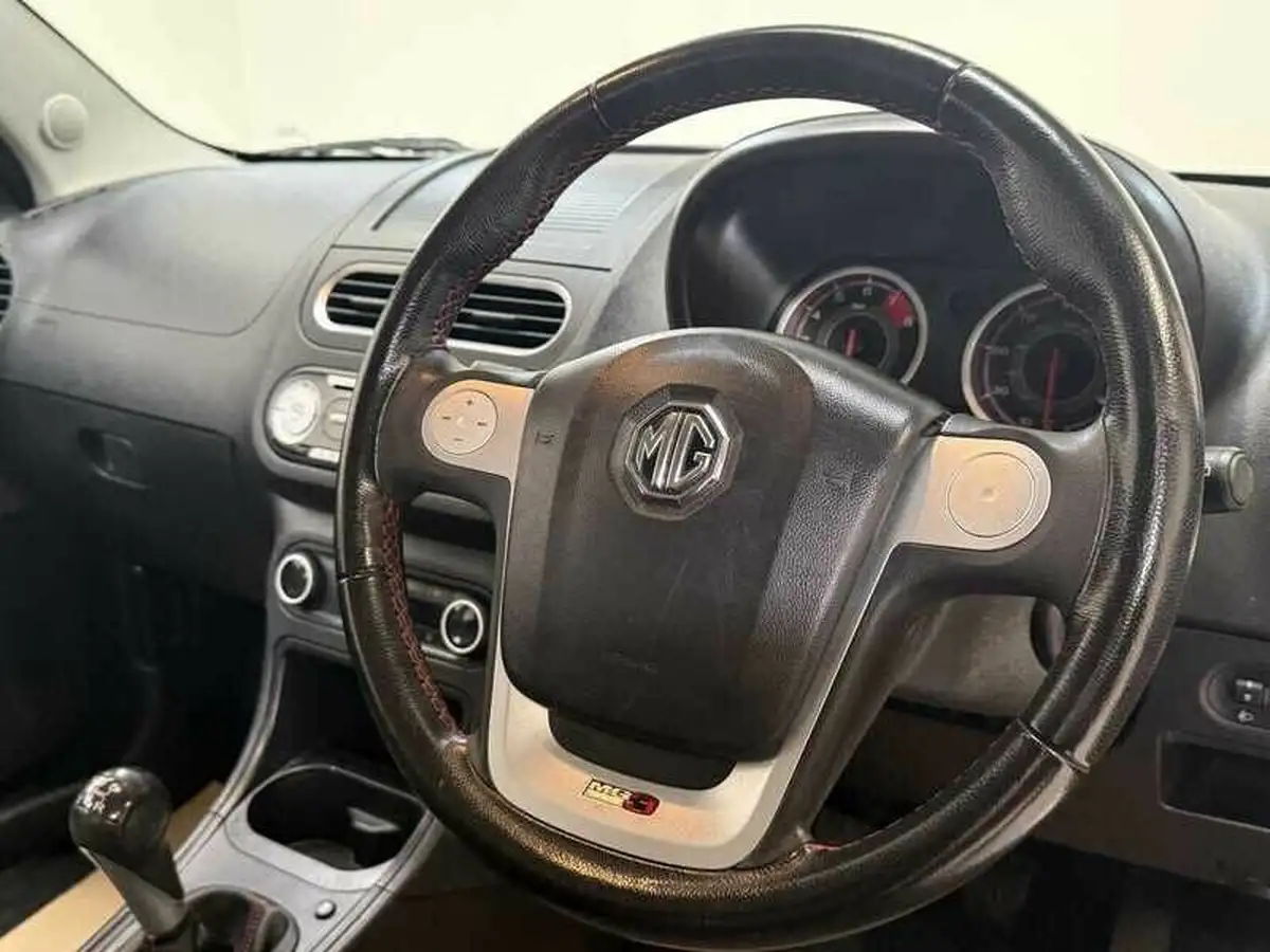 2017-mg-mg3-15-vti-tech-3form-sport-big-8