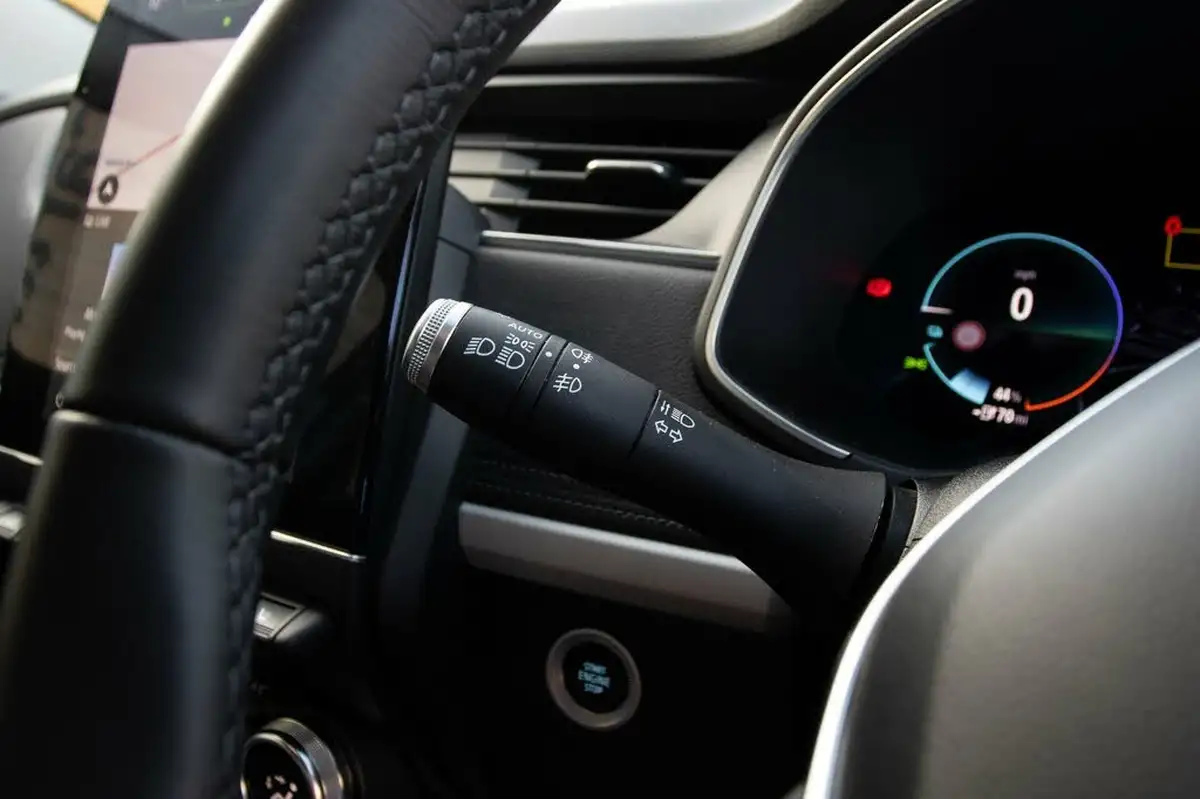 2022-renault-zoe-e-gt-line-big-18