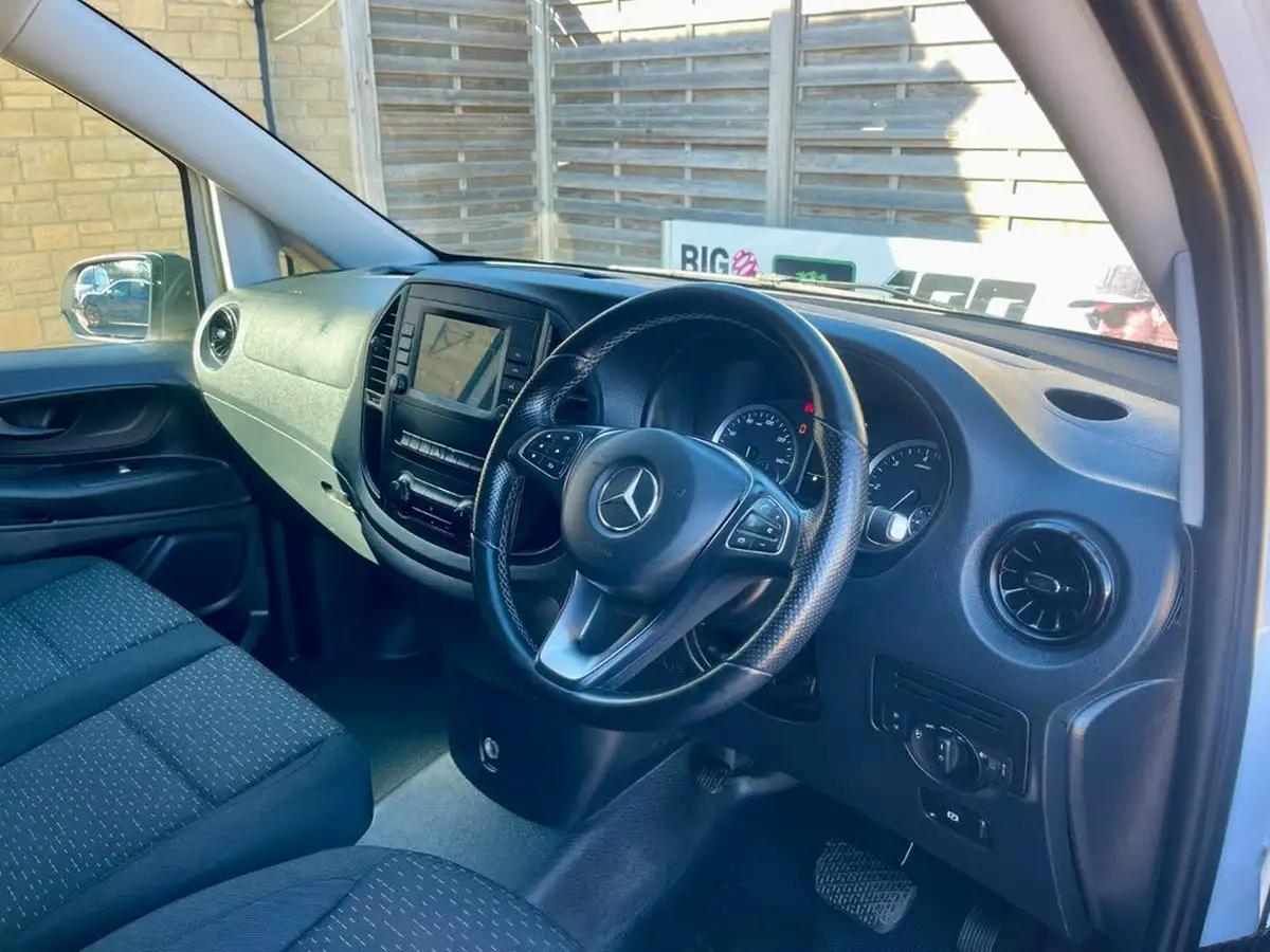 2021-mercedes-benz-vito-20cdi-114-progressive-l2-134bhpeu6dt-panel-1749cc-9g-tronic-big-14