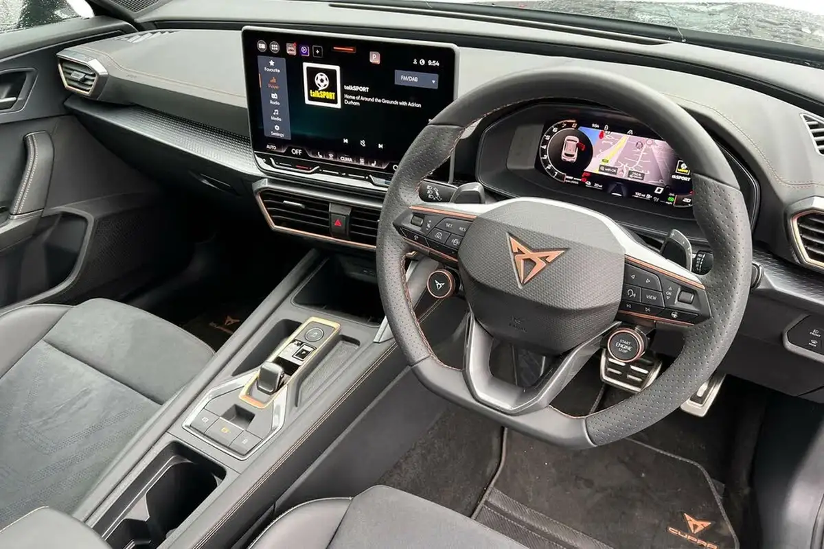 2025-cupra-formentor-15-e-hybrid-vz1-big-5