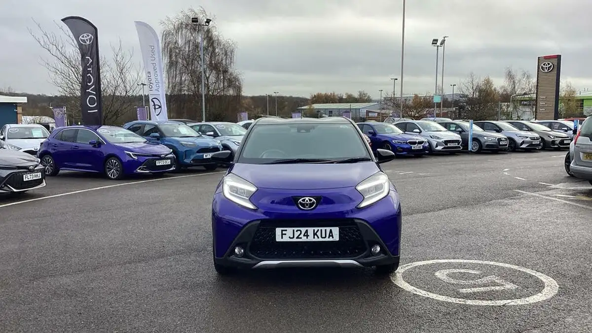 2024-toyota-aygo-x-10-vvt-i-exclusive-big-14