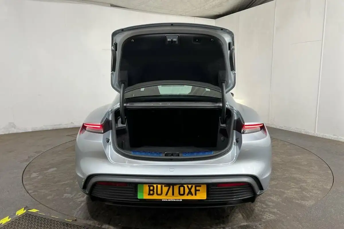 2021-porsche-taycan-e-4s-571ps-performance-battery-plus-big-44