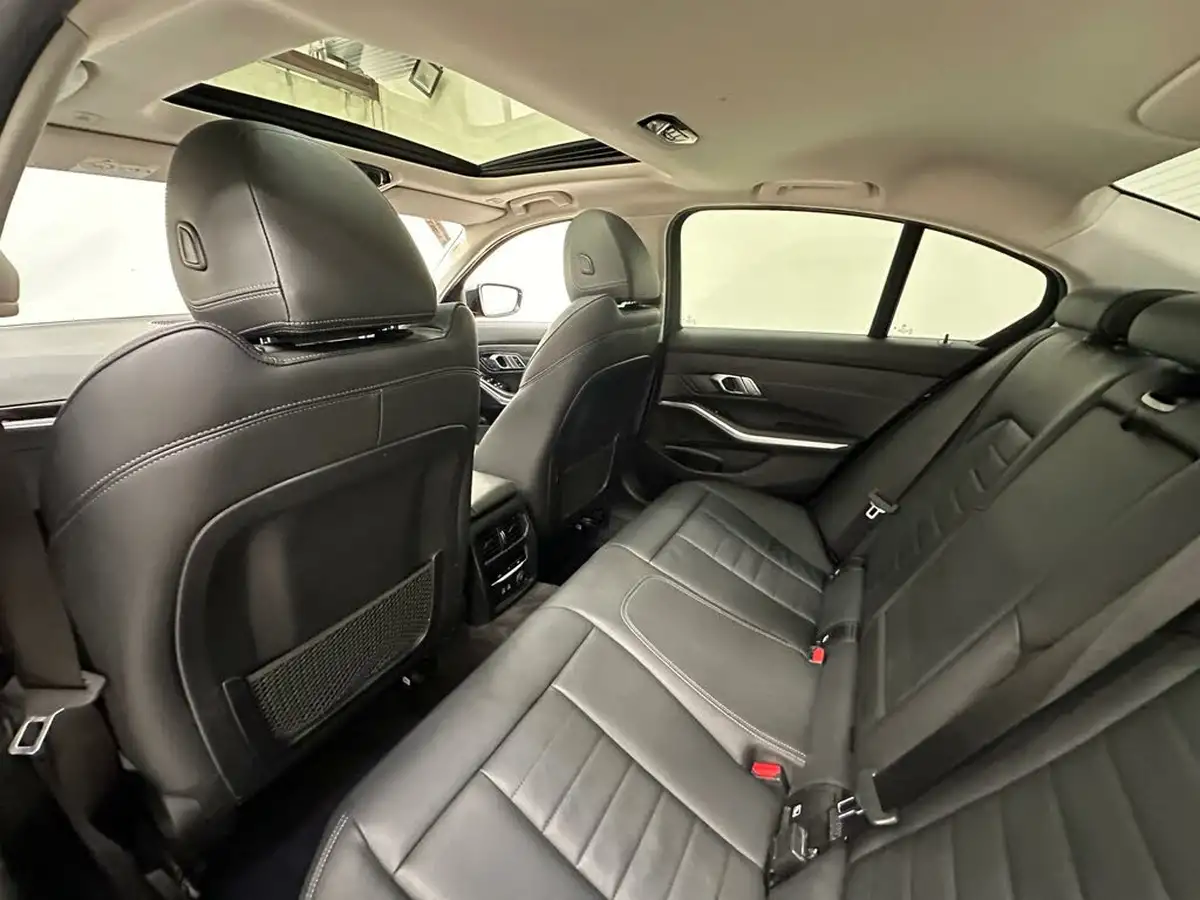 2019-bmw-3-series-20-330e-sport-pro-big-21